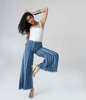 Wide Leg Lazer Print Jeans
